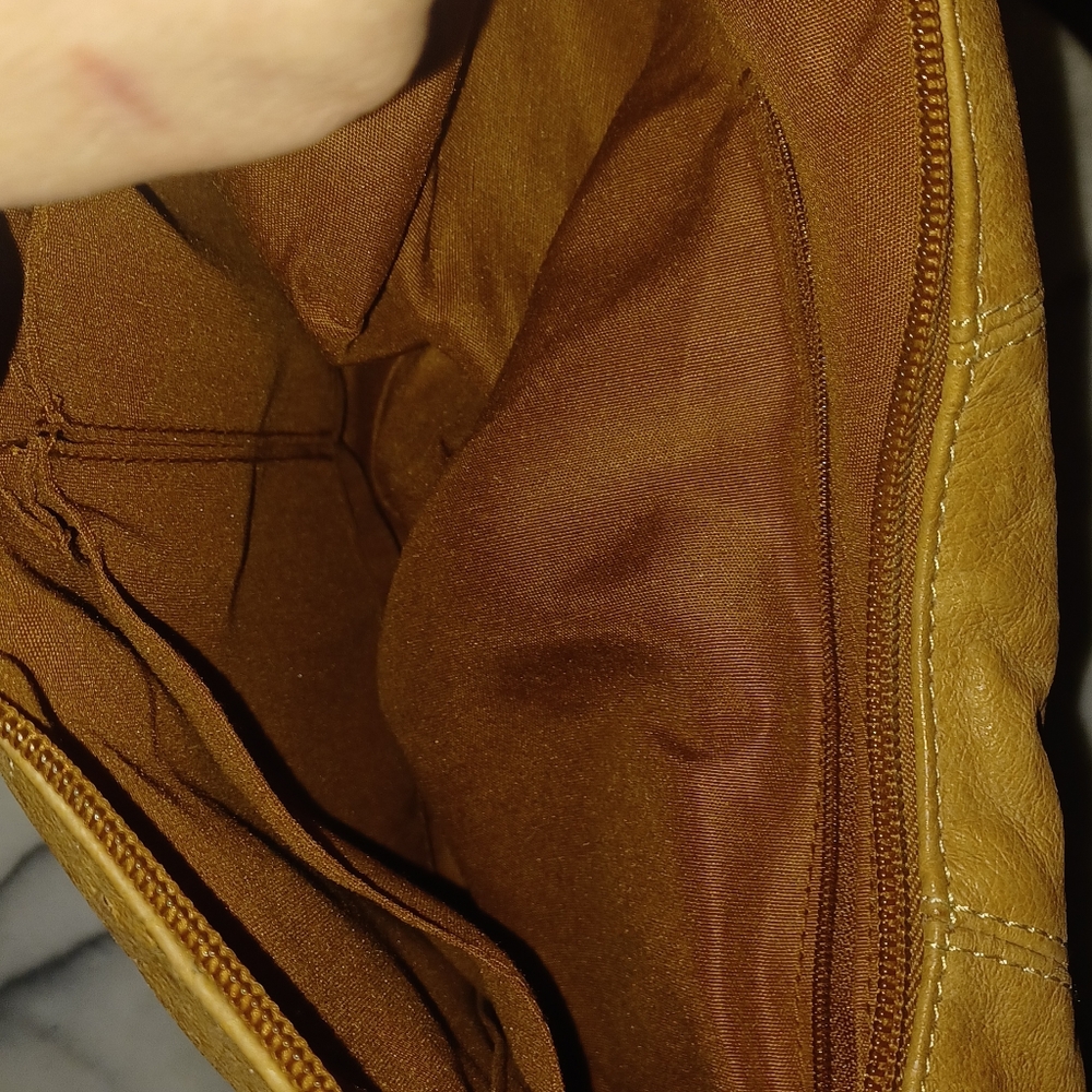 Slouchy shoulder bag - Picture 2 of 3